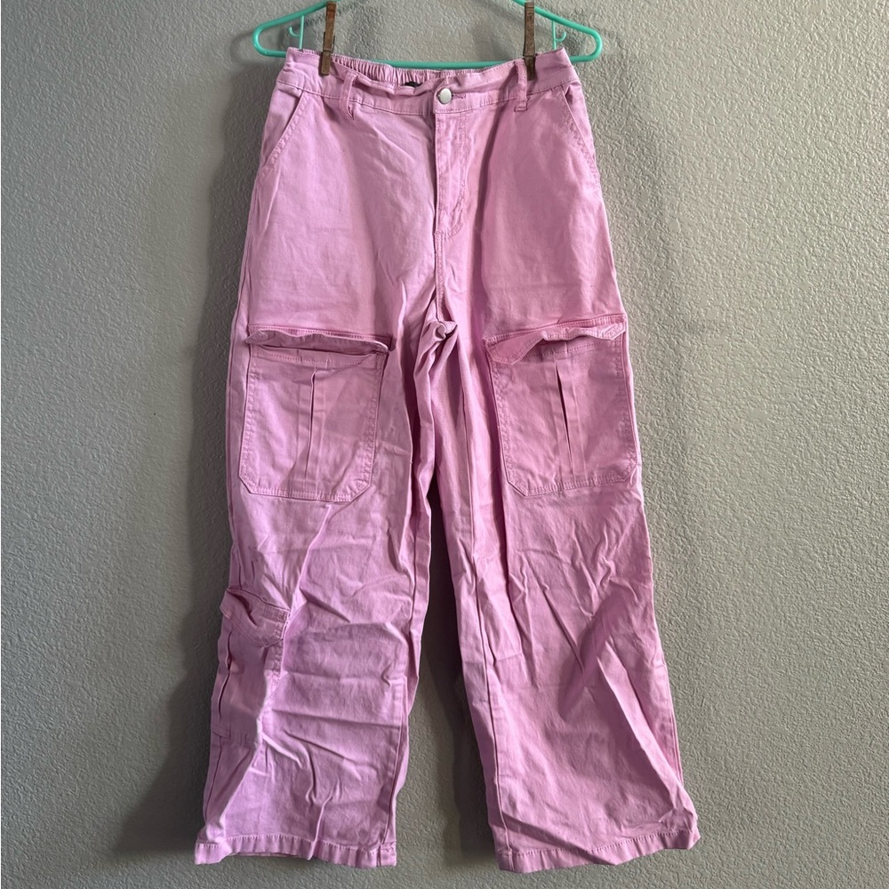 Forever 21 Women’s Pink Cargo Pants